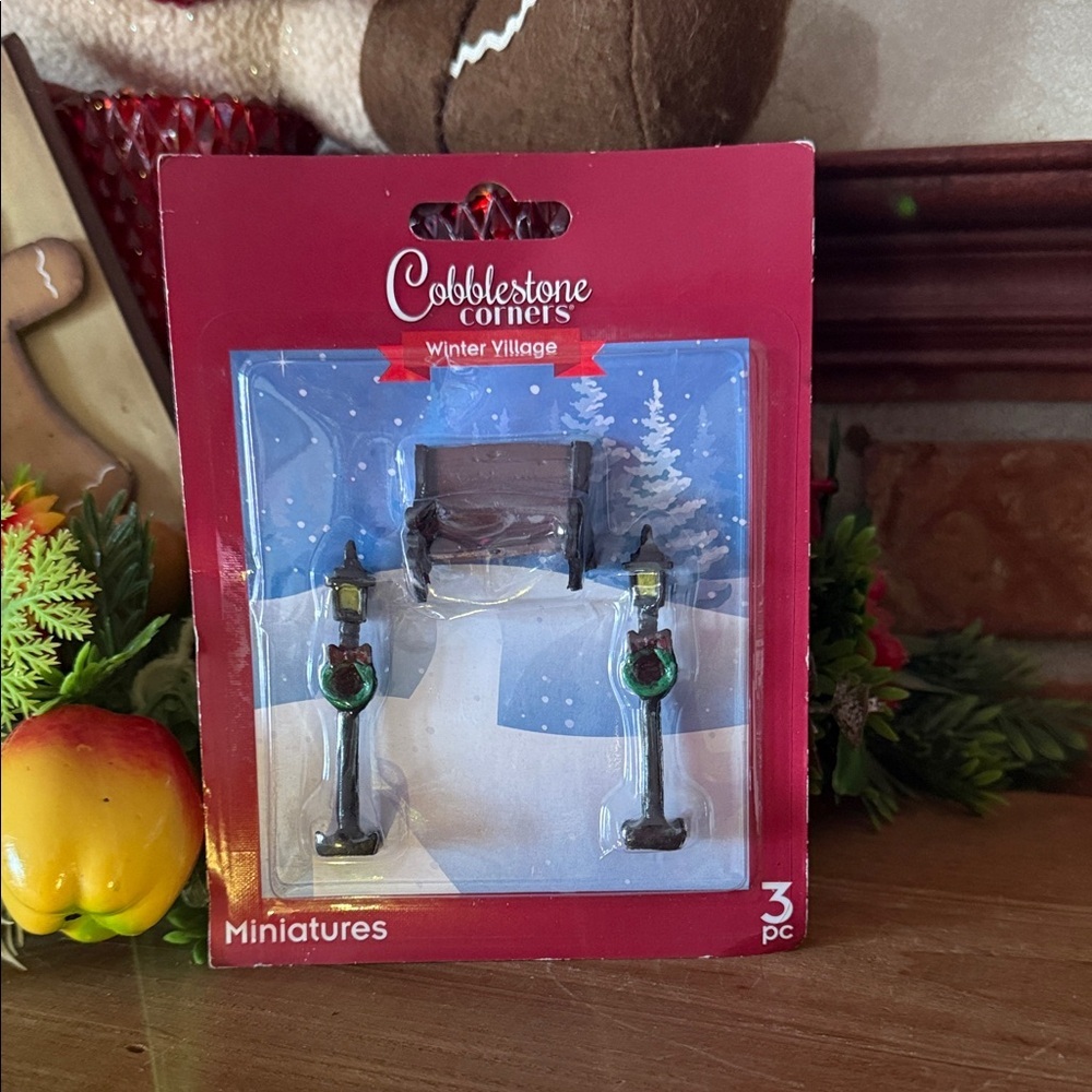 Cobblestone Corners Winter Village Miniatures